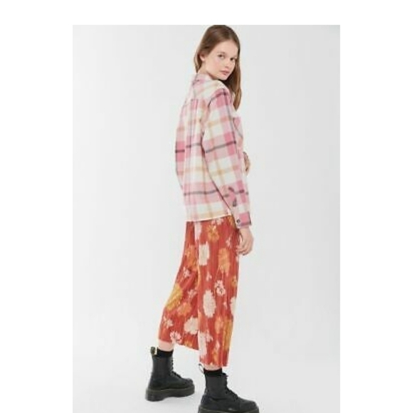 URBAN Outfitters Dustin Flannel Button Down Shirt - Picture 3 of 8